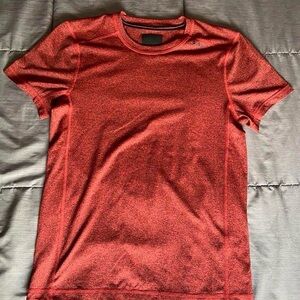 Men's red Abercrombie and fitch t shirt